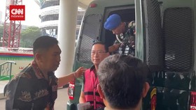 VIDEO: Thomas Lembong Diperiksa Sebagai Tersangka Korupsi Impor Gula