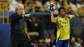 Jorge Jesus Segera Jadi Pelatih Al Nassr, Ronaldo Beri Restu