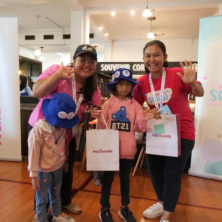 <p>Tidak hanya untuk Si Kecil, Bunda yang hadir juga turut mengikuti kompetisi Instagram Stories, lho. Dari banyaknya Bunda yang mengunggah kegiatan ini di media sosialnya, terpilihlah dua Bunda dengan Instagram Stories terbaik. Foto: HaiBunda/Atmaja Kurniawan</p>