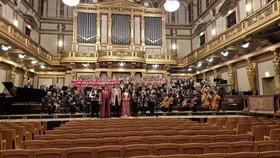 JCO dan BMS Dapat Standing Ovation di Tur Konser Eropa