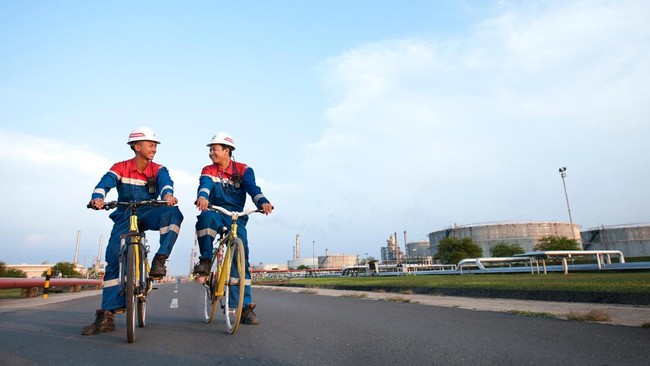 Pada kuartal III/2024, Pertamina berhasil menjalankan inisiatif dekarbonisasi di seluruh Subholding, mencapai reduksi emisi karbon sebesar 1.289.703 ton CO2eq.