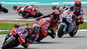Hasil Sprint Race MotoGP Malaysia: Bagnaia Out, Martin Menang