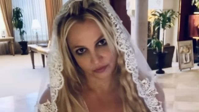 Kabar Terbaru Britney Spears Setelah Rumahnya Dikecam Penuh Kotoran Anjing
