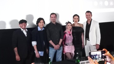 img-title Curhat Christian Sugiono Kesulitan Berdialog Bahasa Jawa di 'Santet Segoro Pitu'