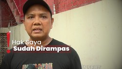 img-title Protes Warga Ciracas Pondasi Rumah Dijebol untuk Proyek Saluran Air
