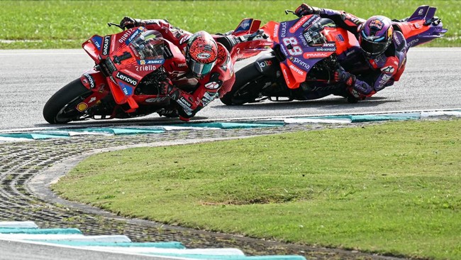 Pembalap Ducati Francesco Bagnaia memperingatkan kepada Jorge Martin jelang balapan final dalam MotoGP Barcelona 2024 di Sirkuit Catalunya, 15-17 November.