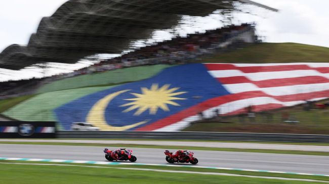 FOTO: Duel Sengit Bagnaia vs Martin di MotoGP Malaysia 2024