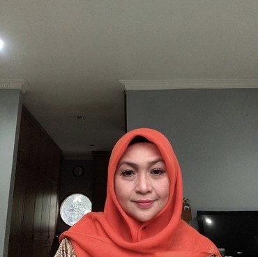 Profil dan Agama Dina Mariana Artis Senior yang Tutup Usia