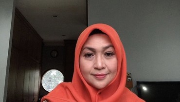 Profil dan Agama Dina Mariana Artis Senior yang Tutup Usia