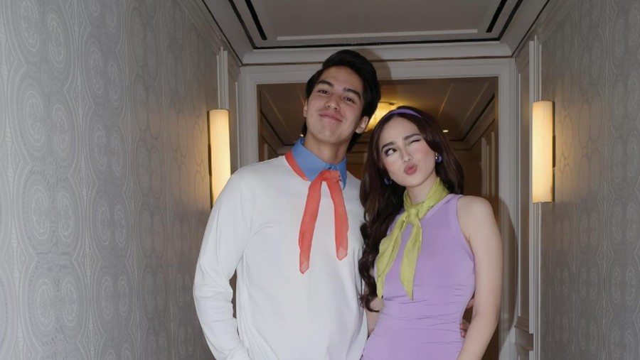 Al Ghazali dan El Rumi bareng pasangan rayakan Halloween Al Ghazali dan El Rumi bareng pasangan rayakan Halloween
