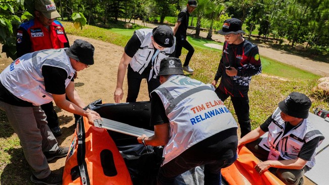 Tim Elang Relawan BRI merupakan Satuan Tugas Bencana yang beranggotakan pekerja BRI yang masih aktif dan tersebar di seluruh unit kerja.