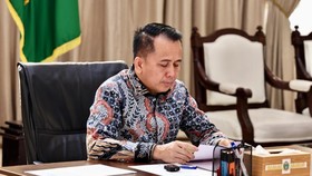 Pj Gubernur Sumut Hadiri Rakor Persiapan UMP 2025 & Antisipasi Isu PHK