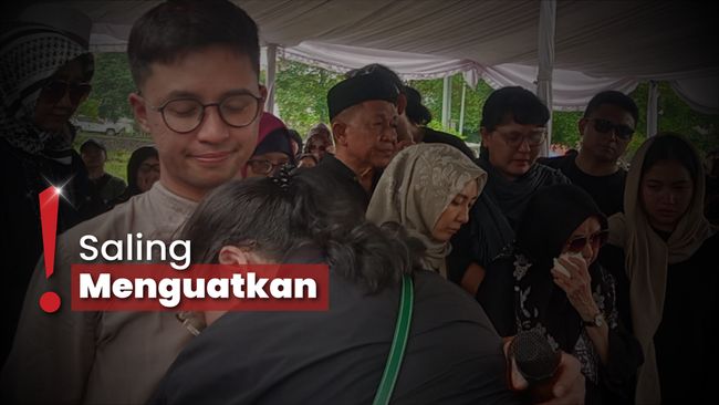 Pemakaman Dina Mariana Diiringi Isak Tangis Keluarga dan Sahabat