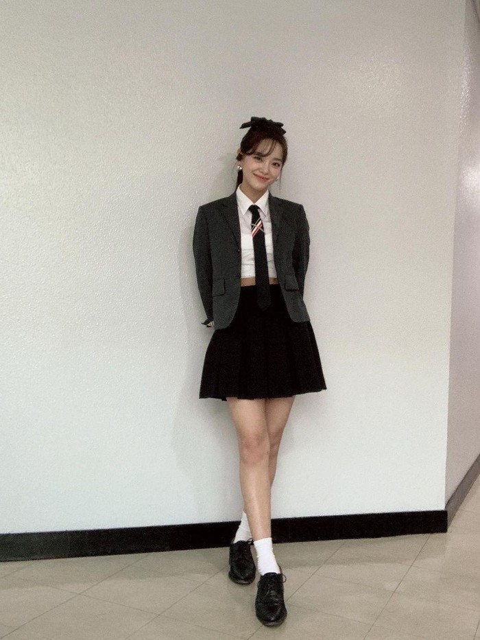 Kim Sejeong terus berkarya dengan merilis lagu, berakting dalam berbagai judul drama, seperti I Wanna Hear Your Song dan The Uncanny Counter, serta berpartisipasi dalam teater musikal./ Foto: instagram.com/clean_0828