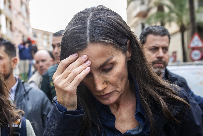 Angry Spanish flood survivors confront King Felipe VI in the devastated town of Paiporta, near the city of Valencia, on Nov. 3, 2024. (AP Photo/David Melero)