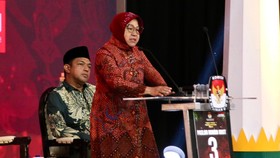 Debat Pilgub Jatim, Risma Soroti Kehadiran Pemprov untuk Wong Cilik