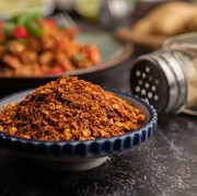 8 Makanan yang Nggak Gampang Basi dan Jadi Pelengkap Makan Makin Enak, Stok Banyak di Dapur!