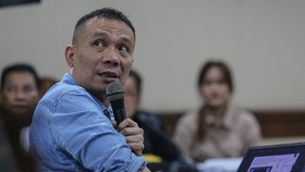Rismon Sianipar Dicecar 97 Pertanyaan soal Kasus Ijazah Palsu Jokowi