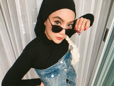 img-title Profil dan Agama Siti Septi Selebgram Viral Ngaku Diselingkuhi Saat Umroh