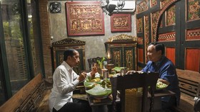VIDEO: Makan Malam Sama Jokowi, Prabowo: Nasi Goreng Jawa Enak Banget