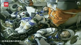 VIDEO: Detik-detik Astronaut Shenzhou-18 China Tiba di Bumi