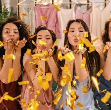 5 Negara dengan Persentase Penduduk Perempuan Lebih Banyak Daripada Pria