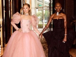 Ariana Grande Ungkap Alasan Sering Sentuh Cynthia Erivo di Promo Wicked 2