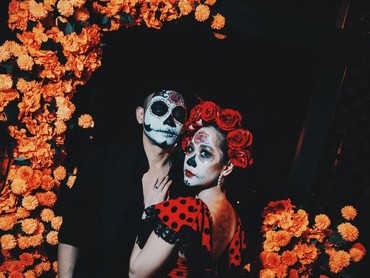 img-title BCL Pamer Foto Ikut Pesta Halloween, Tiko Disentil Netizen