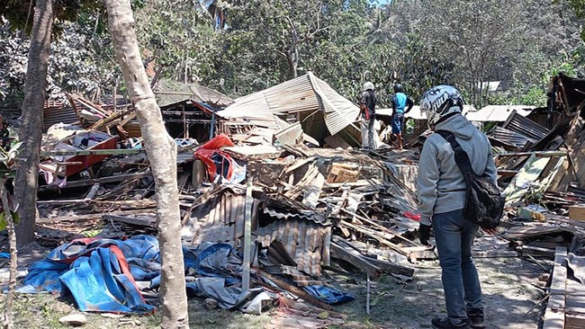 BNPB mencatat ada 2.472 warga yang mengungsi imbas erupsi Gunung Lewotobi di Kabupaten Flores Timur, NTT.