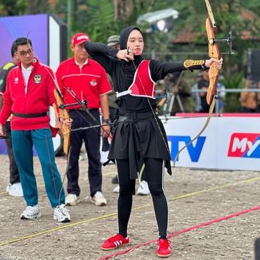 Ekspresi Ricky Harun Saat Inara Rusli Disebut Nyerobot Sentuh Tangannya