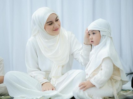 Potret Tasyakuran Rumah Baru Irish Bella & Haldy Sabri, Sang Putra Akrab dengan Ayah Sambungnya