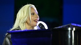 Artis Ramaikan Konser Dukung Kamala Harris di Pilpres AS, Lady Gaga