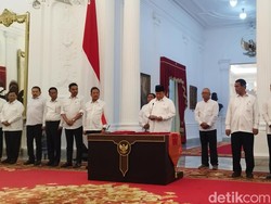 Tok! Prabowo Teken Aturan Hapus Utang Nelayan hingga UMKM