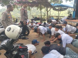 25 Siswa SMP-SMA di Polman Kepergok Bolos di Tempat Wisata Disanksi Push Up