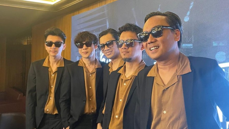 The Changcuters The Changcuters akan menggelar Konser 20 Tahun Tangguh, Tria siap manggung lagi setelah insiden pingsan.