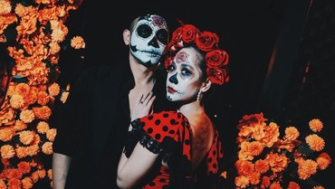 img-title Rayakan Halloween, 7 Potret BCL dan Tiko Cosplay Jadi Hantu Meksiko