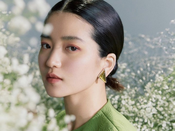 Dibandingkan selebriti Korea lainnya, Kim Tae Ri merupakan sosok yang cukup misterius. Tidak banyak info mengenai latar belakang keluarganya. Sejak kecil, Kim Tae Ri dibesarkan oleh sang nenek./ foto: instagram.com/kimtaeri_official