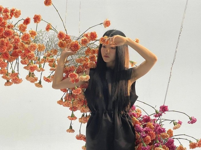 Jauh sebelum menjadi aktris, Kim Tae Ri merupakan gadis pekerja keras. Ia menjalani beberapa pekerjaan paruh waktu sekaligus, sambil berkuliah di Universitas Kyung Hee jurusan Jurnalistik./ foto: instagram.com/kimtaeri_official