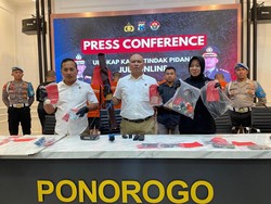 8 Penjudi Biliar dan Slot Diringkus Selama 2 Pekan di Ponorogo