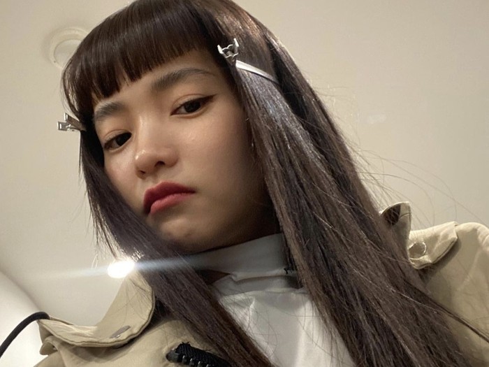 Kemampuan akting yang Kim Tae Ri miliki ia dapatkan ketika bergabung dengan sebuah perusahaan teater di tahun terakhir kuliah. Ia juga sempat menjajal panggung teater di tahun 2012 lalu./ foto: instagram.com/kimtaeri_official