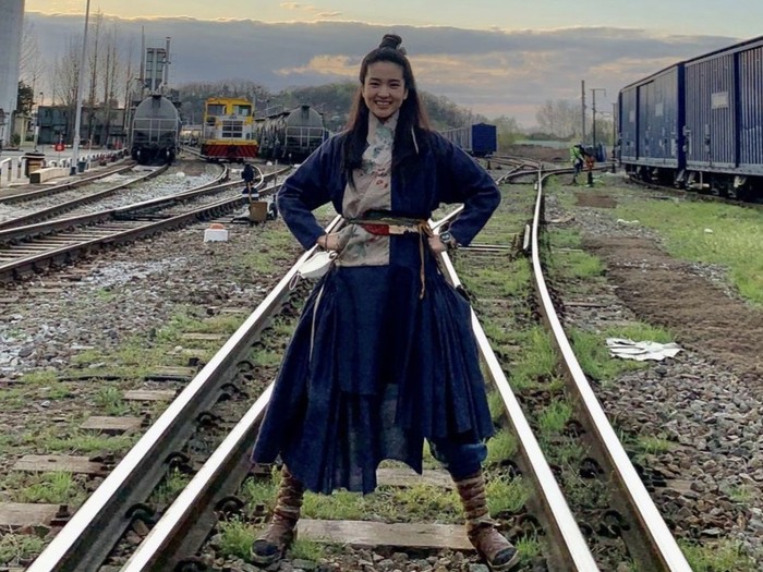 Mendapat jukukan sebagai 'monster rookie' di tahun 2016 lalu, setelah mengalahkan 1500 peserta casting untuk membintangi film The Handmaiden, lho./ foto: instagram.com/kimtaeri_official