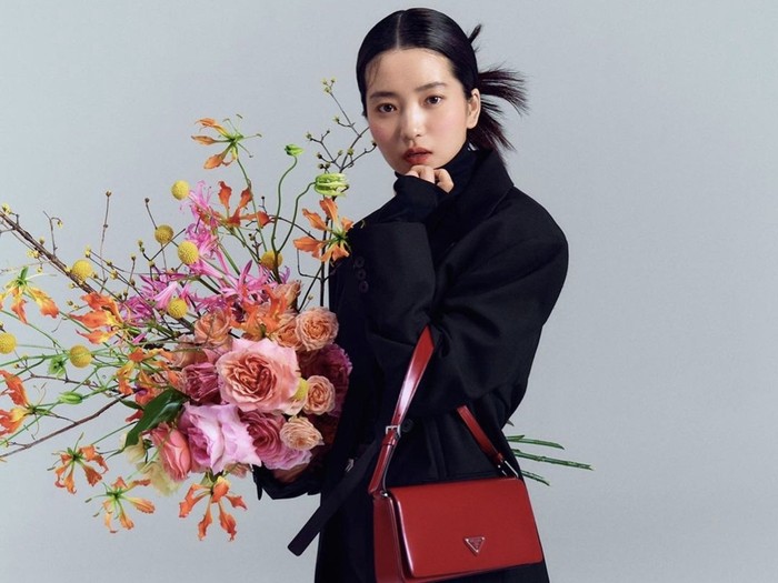 Namanya semakin dikenal oleh fans internasional, ketika membintangi drama Mr. Sunshine. Dalam drama tersebut ia kembali sukses memadukan kemistri dengan Lee Byung Hun, aktor yang jadi lawan main sekaligus seniornya./ foto: instagram.com/kimtaeri_official