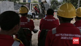 FOTO: Melatih Cekatan Operator Alat Berat