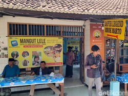 Cerita Mbah Marto Mulai Jualan Mangut Lele Legendarisnya dengan Digendong