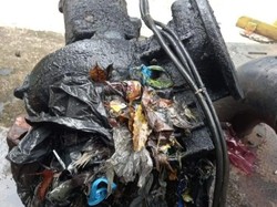 Pompa Pengendali Banjir di Jakbar Banyak Rusak gegara Celana Jin hingga Ban