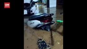 VIDEO: Hujan Deras, Ribuah Rumah Warga Bandung Terendam Banjir