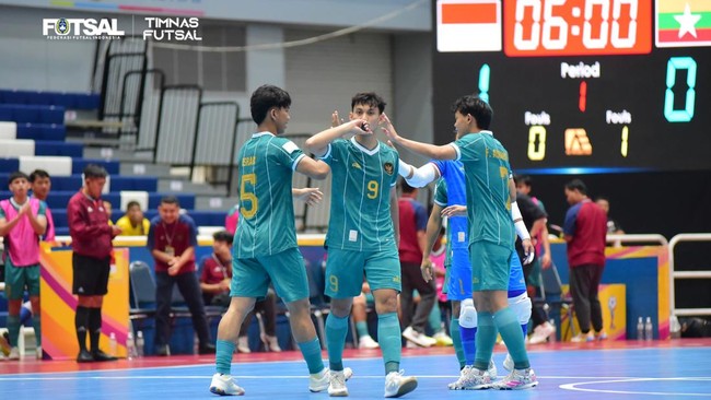 Timnas Futsal Indonesia berpeluang meraih gelar Piala AFF Futsal 2024, Minggu (10/11). Trofi juara bisa diraih jika berhasil mengalahkan Vietnam di final.