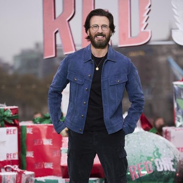 Alasan Chris Evans Absen di Premiere Cannes 2025