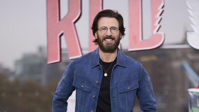 Alasan Chris Evans Absen di Premiere Cannes 2025