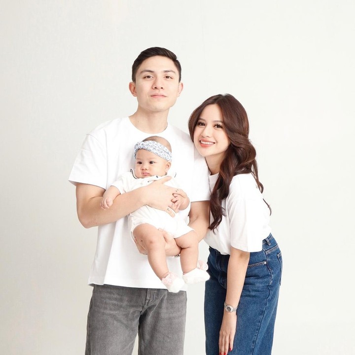 <p>Anggi Marito melahirkan anak pertamanya, Gemma Felicya Lourdes Ganessha pada 7 Juli 2024. Tahun ini juga menjadi tahun pertama Gemma merayakan Natal bersama kedua orang tuanya. (Foto: Instagram: @anggimarito)</p>